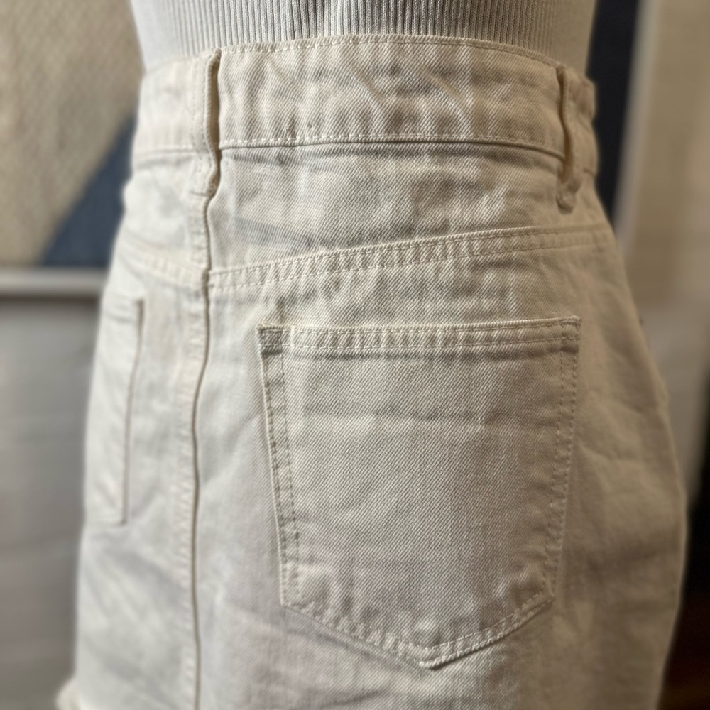 Forever 21 White Denim Distressed Edge Mini Skirt - Picture 11 of 14